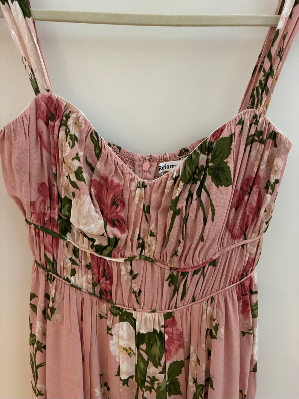 Stunning REFORMATION JAYDE Maxi Rose DRESS • SIZE 8 EUC - Picture 4 of 14